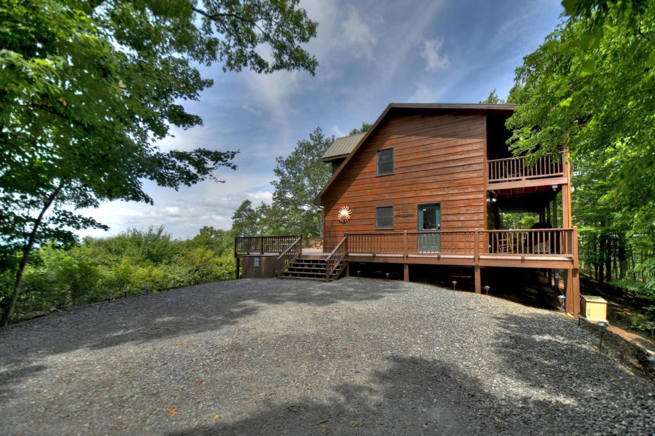 Champagne Chalet - Cuddleup Villa Morganton Buitenkant foto