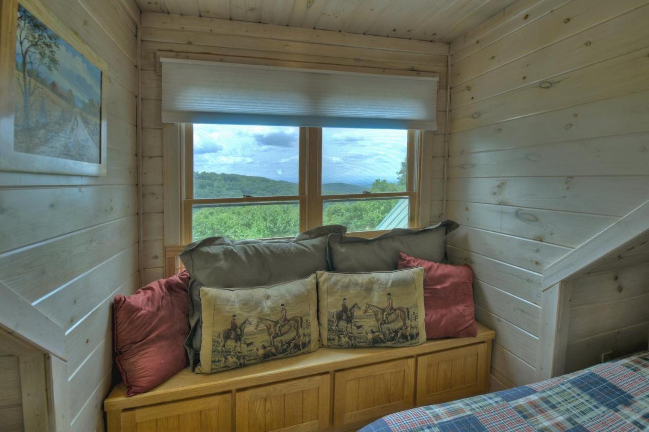 Champagne Chalet - Cuddleup Villa Morganton Buitenkant foto