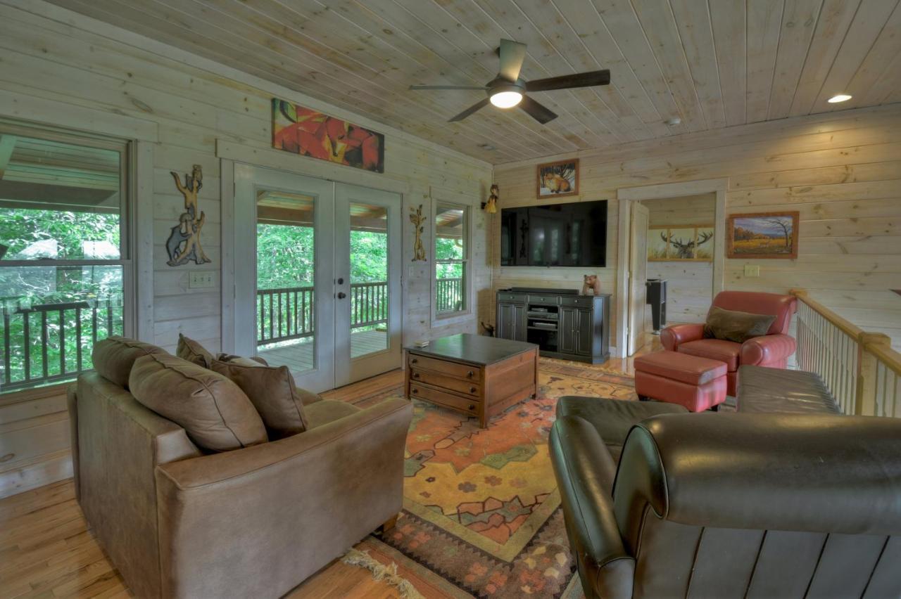 Champagne Chalet - Cuddleup Villa Morganton Buitenkant foto
