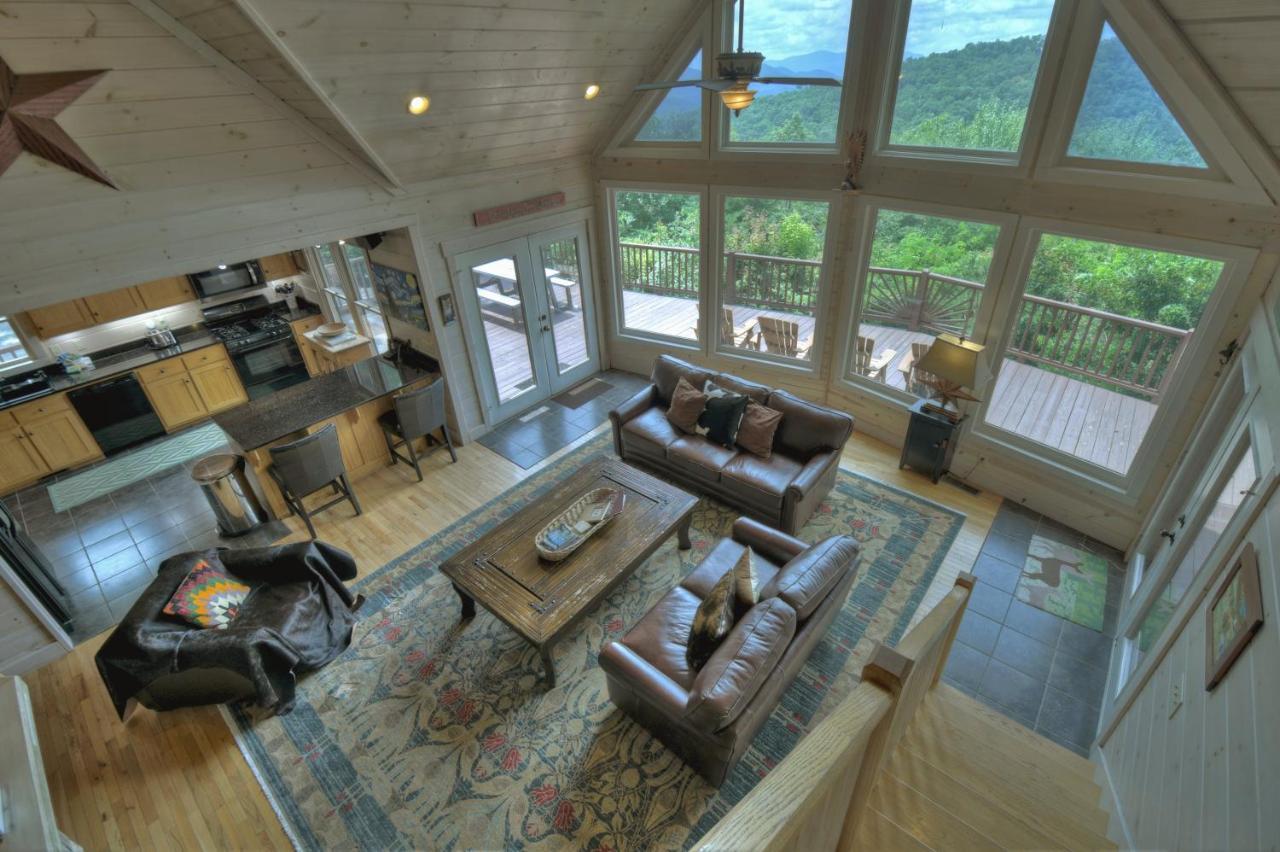 Champagne Chalet - Cuddleup Villa Morganton Buitenkant foto
